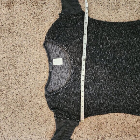 NEW T Party Layered Raw Hem Waffle Knit Thermal Scoop Neck Long Sleeve Top S - Picture 8 of 9